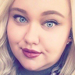 Chloe Elliott, 35 (Блогер)