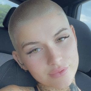 Chloe Fieldman image 3