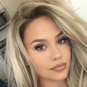 Chloe Fountain image 5