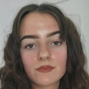 Chloe Jessica, 23 (Estrella de TikTok)