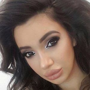 Chloe Khan image 2