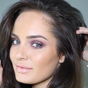 Chloe Morello image 3