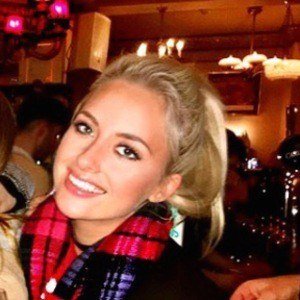 Chloe Paige, 31 (Ca sĩ nhạc Pop)