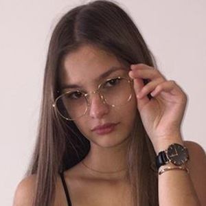 Chloe Rioux, 25 (Instagram Star)