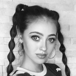 Chloe Rose, 25 (TikTok Star)