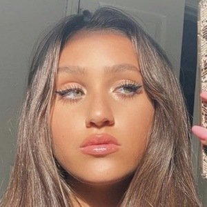 Chloe Weinstein image 7