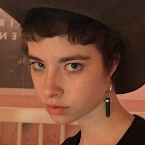 Chloe Woodard, 26 (Instagram Star)