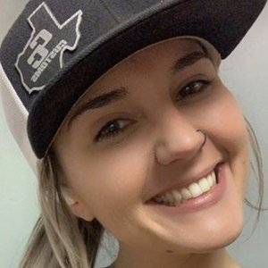 Chloe Yonker image 4
