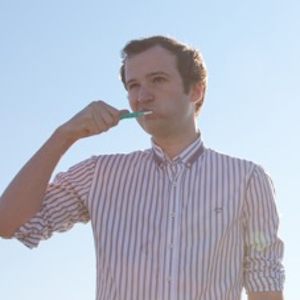 Chris Baio, 39 (贝斯手)