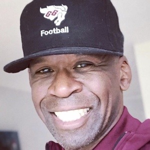 Chris Raynor, 55 (Врач)