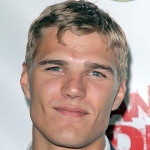 Chris Zylka image 3