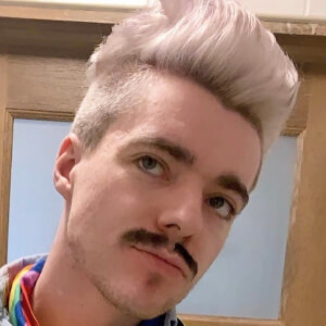 chrisisainmdom, 31 (TikTok Star)