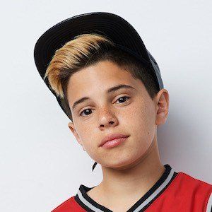Christian Lalama, 22 (Chanteuse pop)
