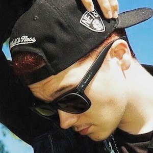 Christian Vind, 30 (Cantor Pop)