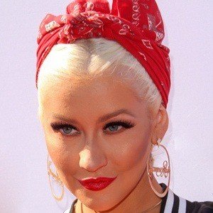 Christina Aguilera, 44 (Ca sĩ nhạc Pop)