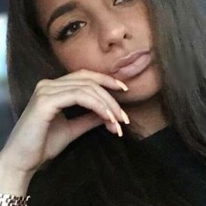 Christina Kalamvokis, 28 (YouTube明星)