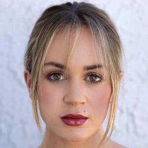 Christina Kirkman image 12