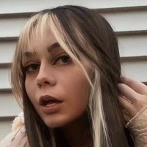 Christina Piotte, 25 (TikTok Star)