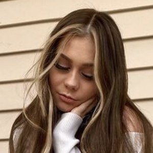 Christina Piotte, 25 (TikTok Star)