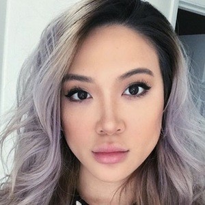 Christinaa Danks image 3