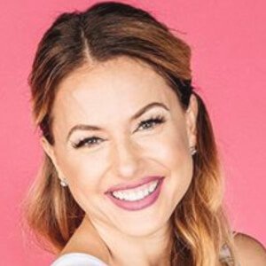 Christmas Abbott image 7