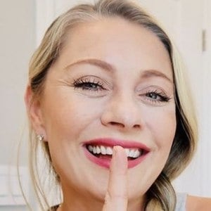 Christy Gior, 40 (YouTube明星)