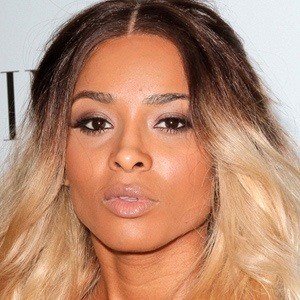 Ciara, 39 (R&B歌手)