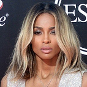Ciara, 39 (R&B певец)
