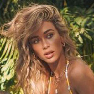 Cindy Prado image 8