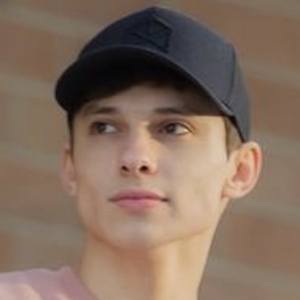 CJ Clark, 22 (TikTok明星)