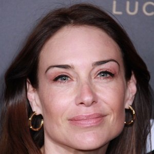 Claire Forlani image 8