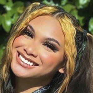 Claire Hesser, 23 (TikTok Star)