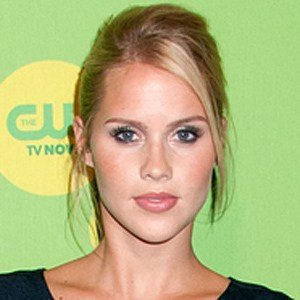 Claire Holt, 37 (Телеактриса)