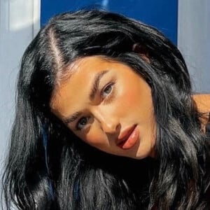 Claire Woods, 27 (Modell)