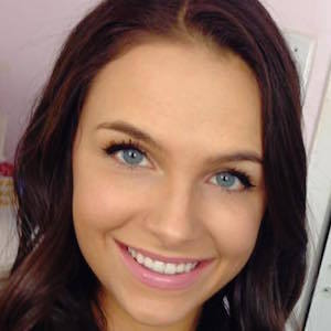 Clancy Burke, 30 (Estrelas do YouTube)