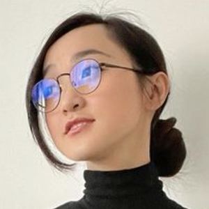 Clara Dao, 27 (TikTok Star)