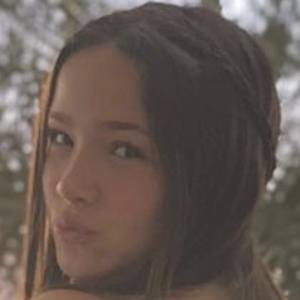 Clara Galinari, 17 (TV Actress)