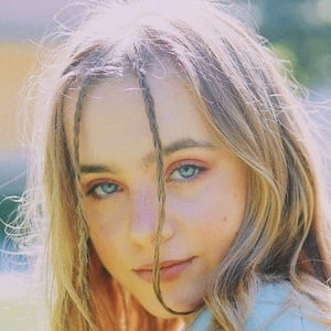 Clara Galle image 4