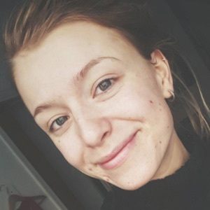 Clara Henry, 31 (YouTube Star)