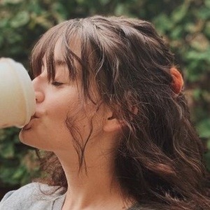 Clara Thomas image 4