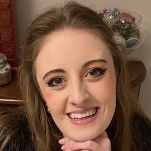 Clare Girnus, 25 (TikTok Star)