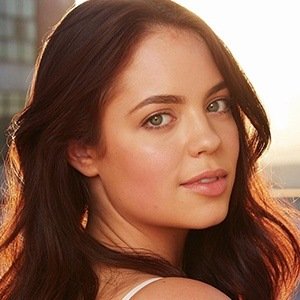 Claudia Sulewski, 29 (YouTube明星)