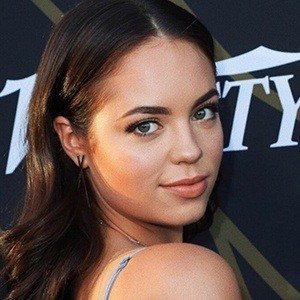 Claudia Sulewski, 29 (Звезда Youtube)