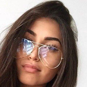 Claudia Tihan image 3