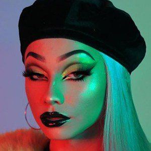 Clawdeena9, 24 (YouTube Star)