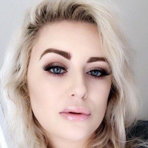 Cliona Kelly, 37 (Blogger)