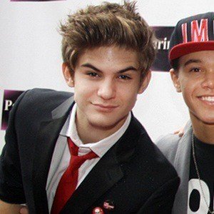 Cole Pendery, 29 (流行歌手)