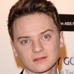 Conor Maynard, 32 (流行歌手)