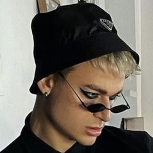 Conor McKenzie, 31 (Dancer)