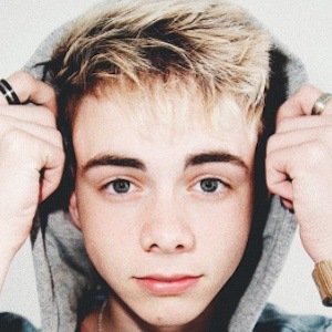 Corbyn Besson, 26 (Cantor Pop)